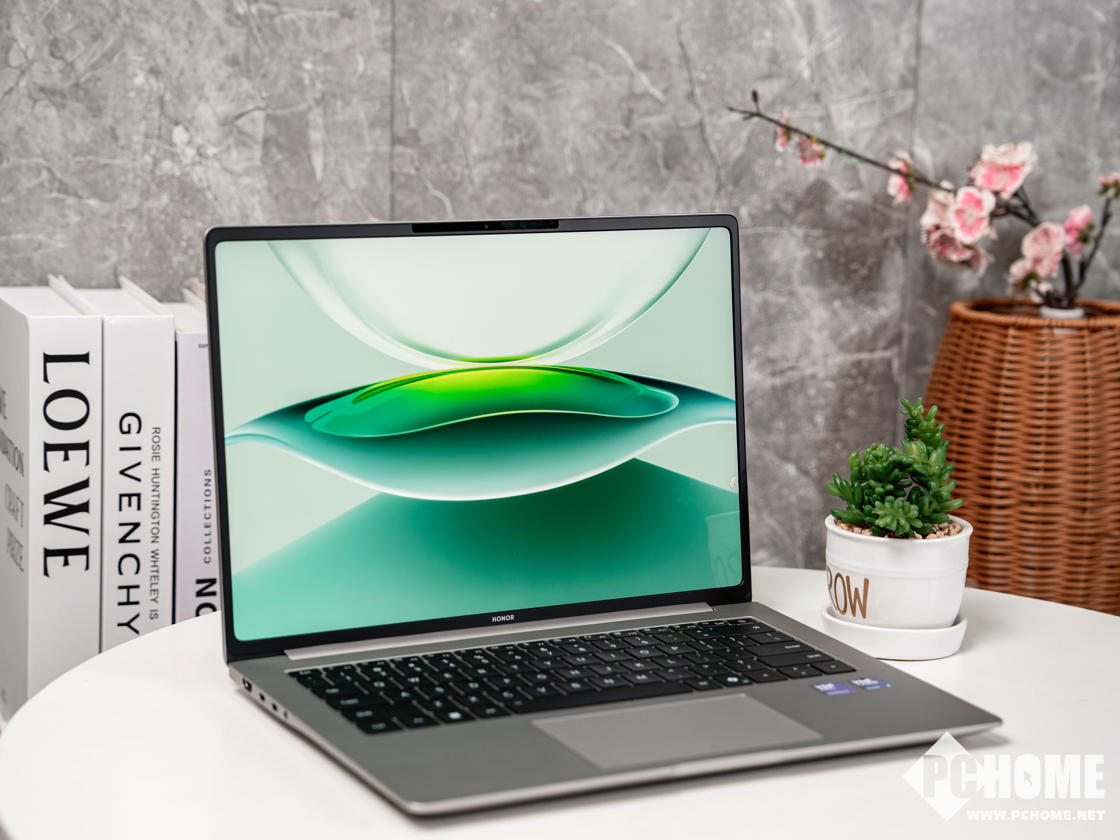 icBook Pro 14无愧“调校之王”凯发k8国际厅登录长续航低噪音 荣耀M